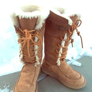 UGG Tularosa sheepskin lining tall leather boots